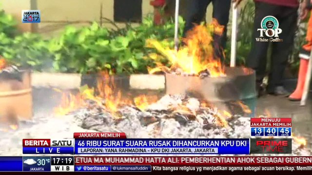 Jelang Pencoblosan, KPU DKI Jakarta Bakar Surat Suara Rusak