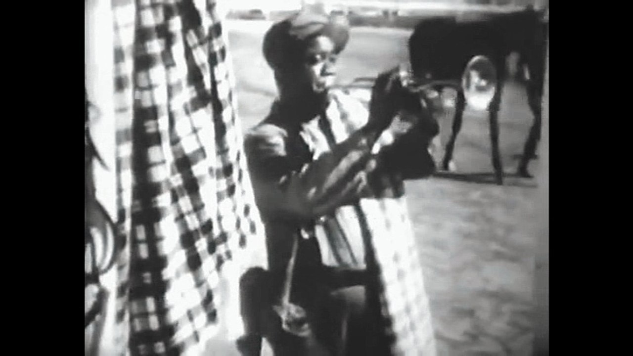 LOUIS ARMSTRONG "JEEPERS CREEPERS" ('Going Places', 1938) video