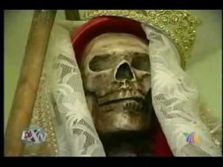 Extra Normal, Culto a la Santa Muerte