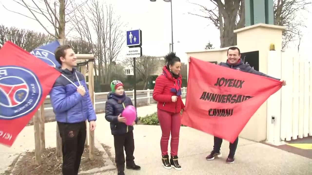 Foot - C1 - PSG : Devant l'hôtel du Paris-SG avant le choc contre Barcelone