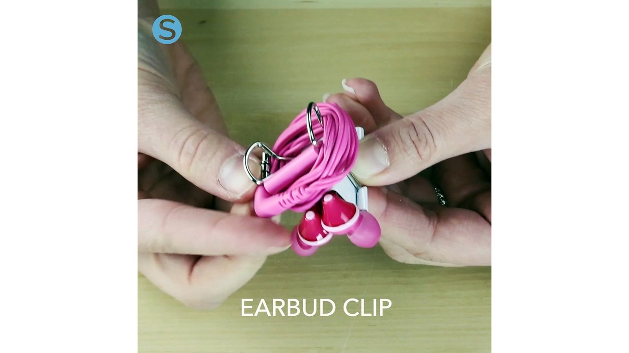 9 easy and useful binder clip hacks