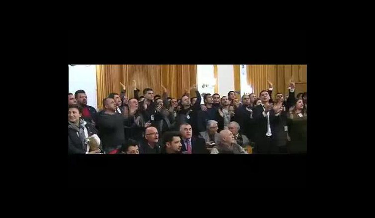 HDP grup toplantısını bastıran İzmir Marşı: Sırrı Süreyya Önder ne dedi?