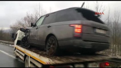 Düzce - Sakarya - Şarkıcı Sıla Kazada Yaralandı