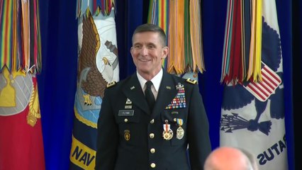 Dimite el asesor de seguridad de Trump por mentir sobre sus contactos con Rusia