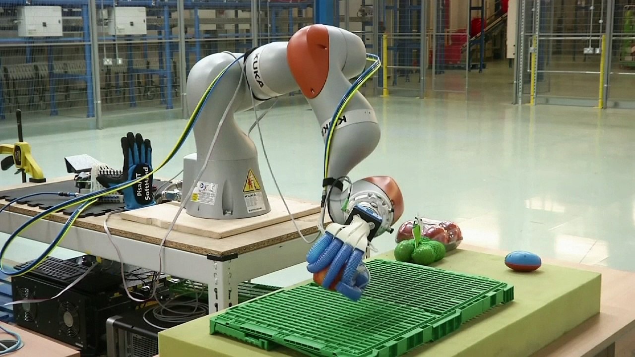 Ocado develop robotic arm