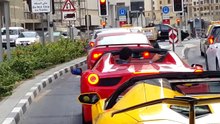 Veja o como destruir um super carro apenas carregando no acelerador!
