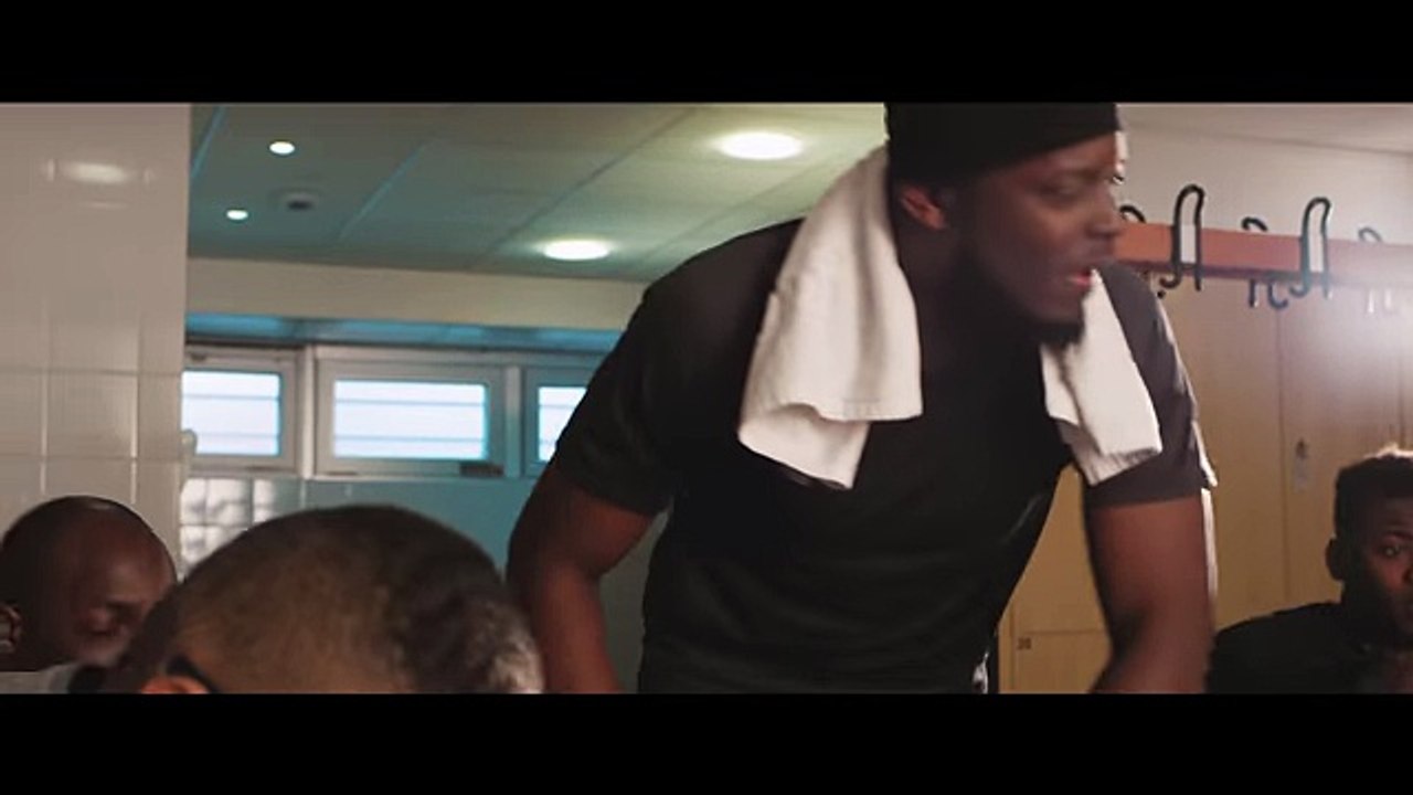 KeBlack - Elle Fait Que M'Tema (Clip Officiel)