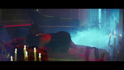 Giabiconi - Love To Love You Baby [CLIP OFFICIEL avec Hailey Baldwin]