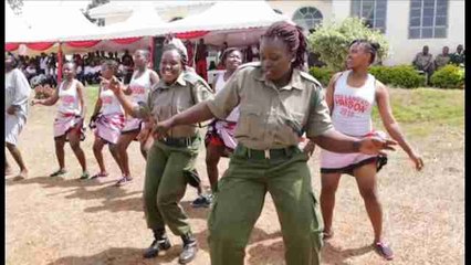 Mujeres de una cárcel de máxima seguridad celebran San Valentín en Nairobi