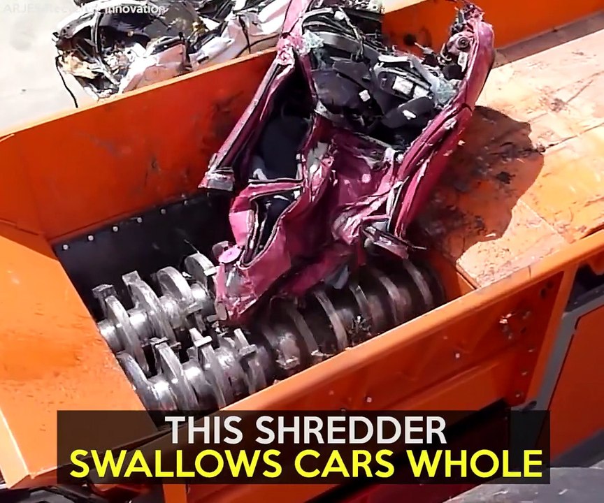 This shredder swallows cars whole