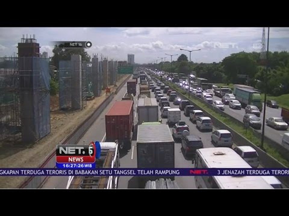 Jalur Tol Jakarta Cikampek Padat Merayap, Jelang Libur Natal dan Tahun Baru 2016 - NET 16