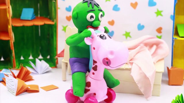 Bad Baby Hulk and Frozen Elsa In The Fashion Show Superhero In Real Life Stop Motion Animation-XzozqoteqoA