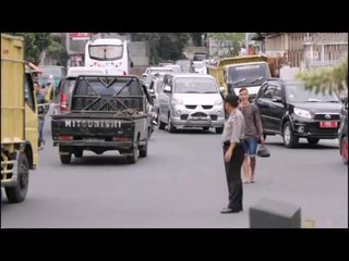 Macet Jadi Pemandangan Rutin di Bandung Memasuki Musim Liburan - NET 16