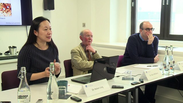 Estudio: futbolistas son más propensos a sufrir daños cerebrales