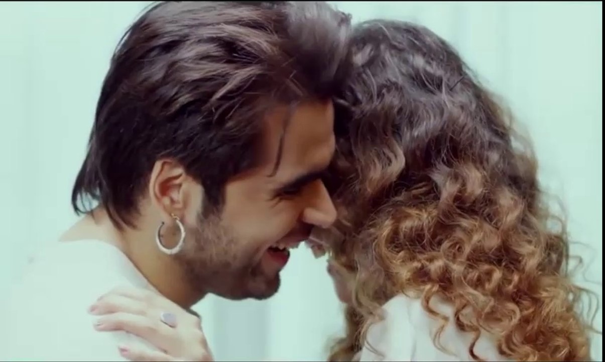 Oh Kyu nahi jaan Sake