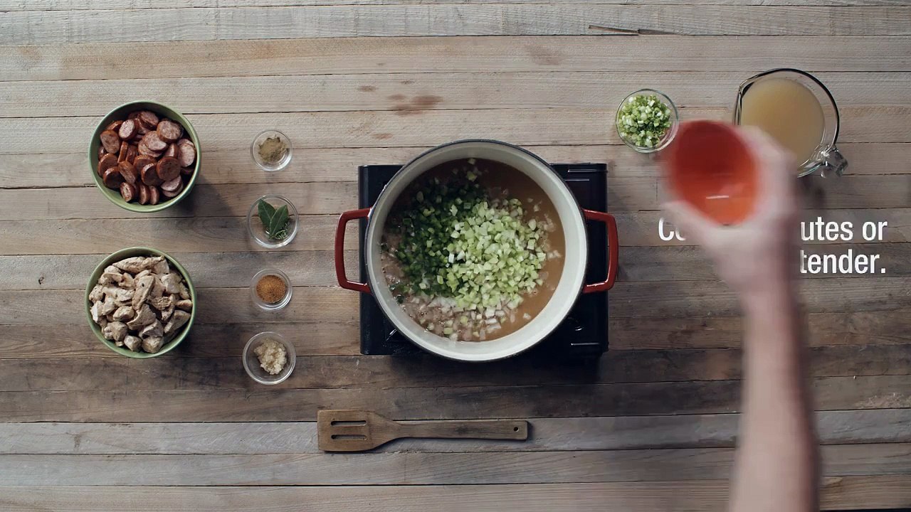 How to Make Chicken and Sausage Gumbo-UFVBMs-l5Po