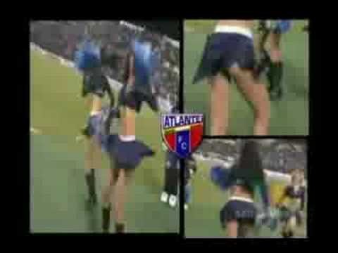 Las bellas edecanes de Cancha Reglamentaria
