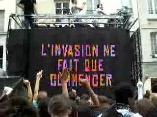 Techno Parade - Guetta dans la foule