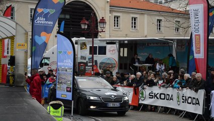 Etoile de Bessèges 2017/Contre la montre Alès-Ermitage/Ligne de départ place du Cratère en centre ville d'Alès