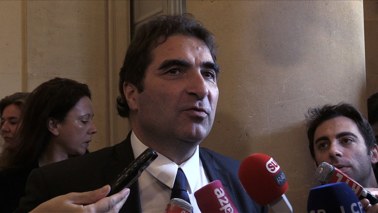 Les députés LR "totalement" rassemblés derrière François Fillon