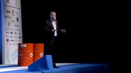 Juanma López Iturriaga aplica los valores del baloncesto al sector automovilístico