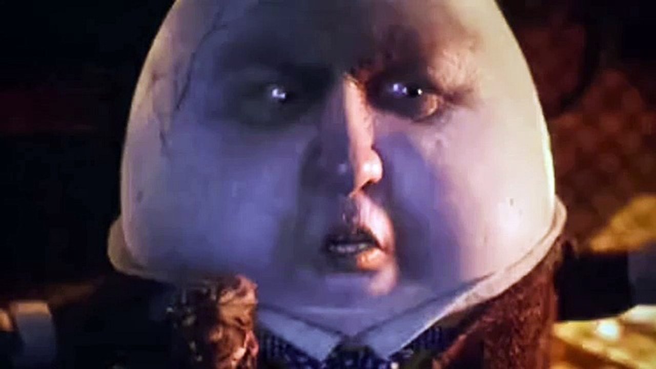 Humpty Dumpty Falls Down - Alice Through The Looking Glass
