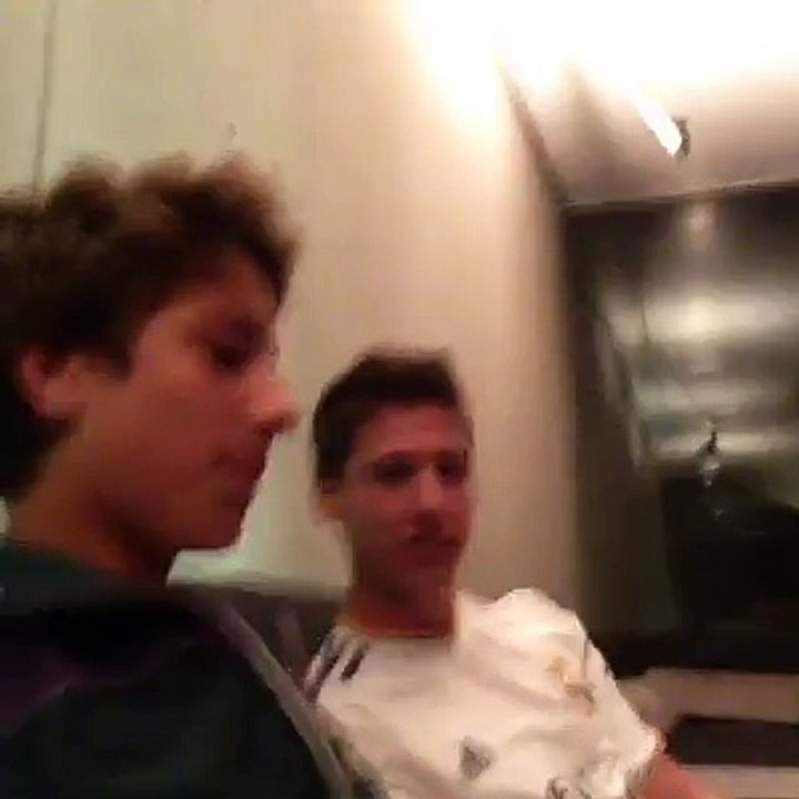 Puedes sincronizar mi iphone?Vine: Juanpa Zurita