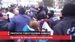 İhraç edilen akademisyenlerin protesto yürüyüşünde arbede