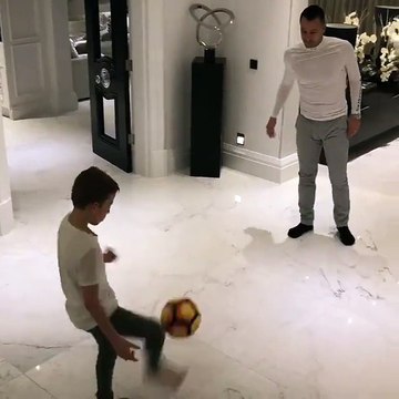 John Terry playing one touch with his kids