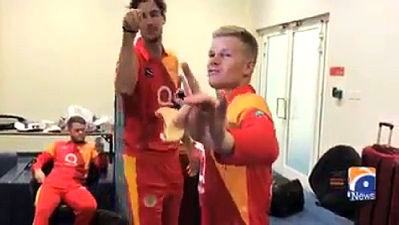 Islamabad United player sam billings singing Dil Dil Pakistan