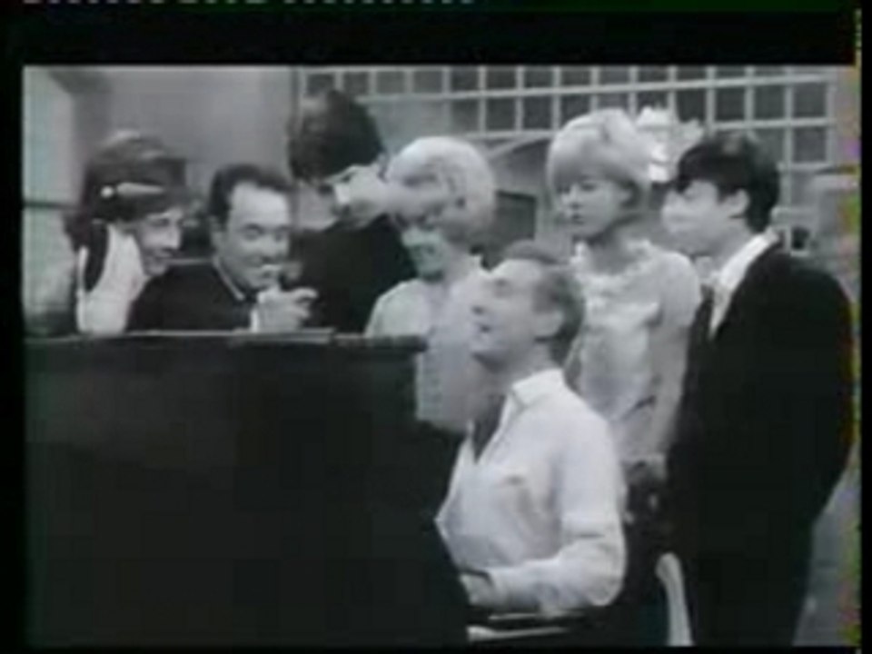 Sylvie Vartan 1962 - Part 5 - Au piano