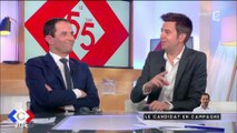 C à vous : Benoît Hamon tout nu sur les Champs Elysées