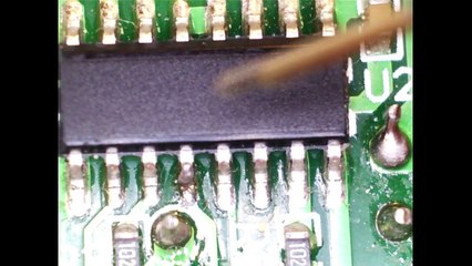 Corretiva mini-voltímetro com componentes SMD