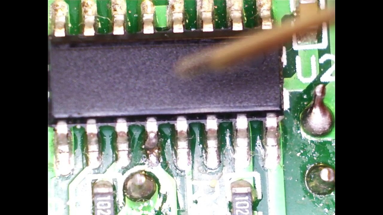 Corretiva mini-voltímetro com componentes SMD