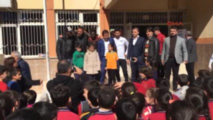 Alanyasporlu Futbolcular Öğrencilerle Buluştu