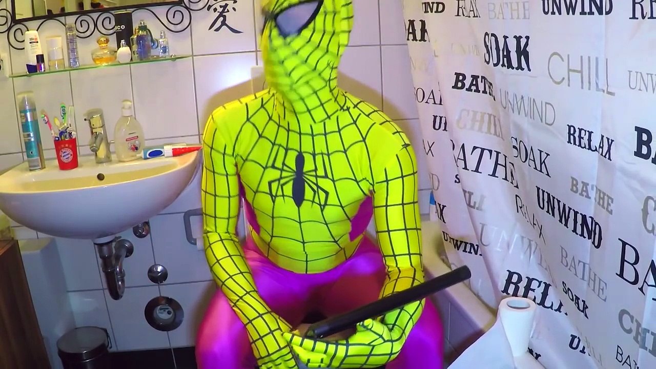 Spiderman vs Joker vs T-Rex Dinosaurio Ataque! Spider-man Secuestrado! Película De Superhéroes En Re