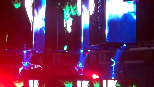 Muse - United States of Eurasia - Sacramento Arco Arena - 09/28/2010