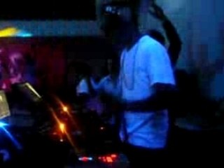 DJ SNAKE @ VINYL PLAZA (PORTUGAL) I LOVE DJ SNAKE
