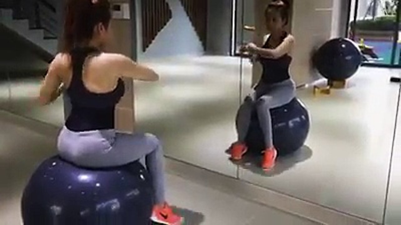Tập Gym thôi 2 - Tập Gym để ngắm gái xinh, thân hình thon thả