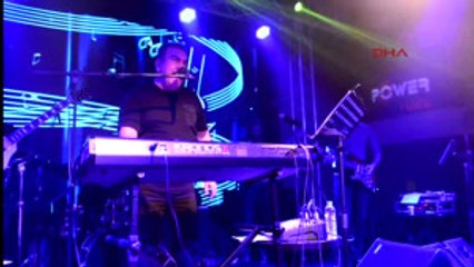 Bursa - Bilyoner Winterfest 2017 Ümit Besen ve Pamela Ile Final Yaptı