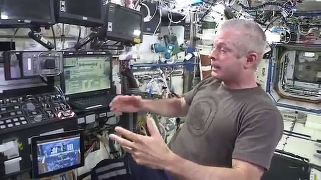 Extraordinary Detailed tour in the ISS (International Space Station)