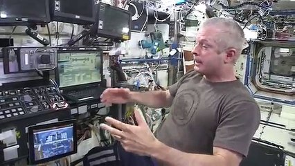 Extraordinary Detailed tour in the ISS (International Space Station)