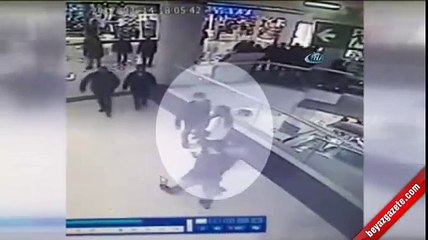 Saplantılı aşık intihar etti