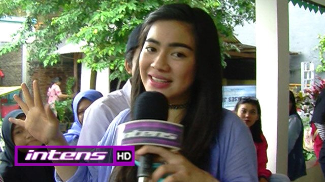 Para Fans Sambangi Lokasi Syuting Sinetron Dunia Terbalik - Intens 16 Februari 2017