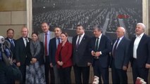 CHP Izmir Milletvekillerinden 'Izmir Marşı'