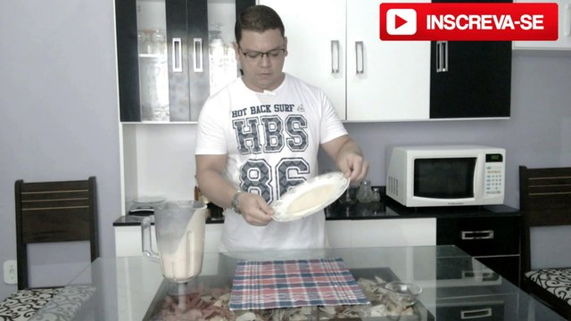 Panqueca de micro-ondas deliciosa, rápida e fácil de fazer