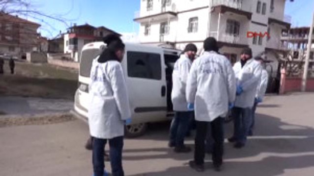 Aksaray Barışmaya Ikna Edemediği Nikahsız Birlikte Yaşadığı Kadını Öldürdü