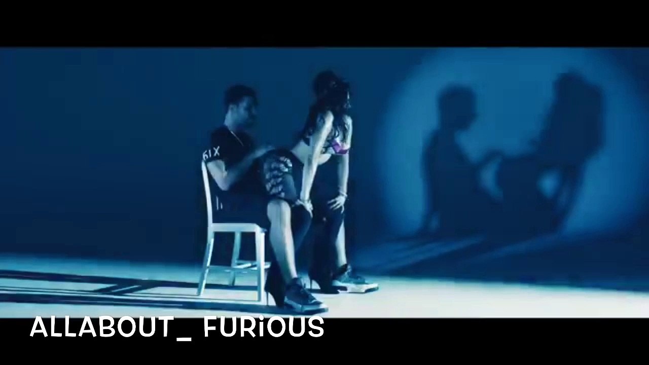 Nicki Minaj shakin' ass on DRAKE