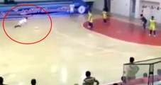Salon Futbolunda Görülmemiş Taktikle Gol Atıldı