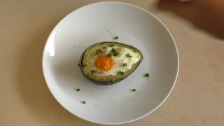 Avocado Egg-Easy And Healthy Breakfast